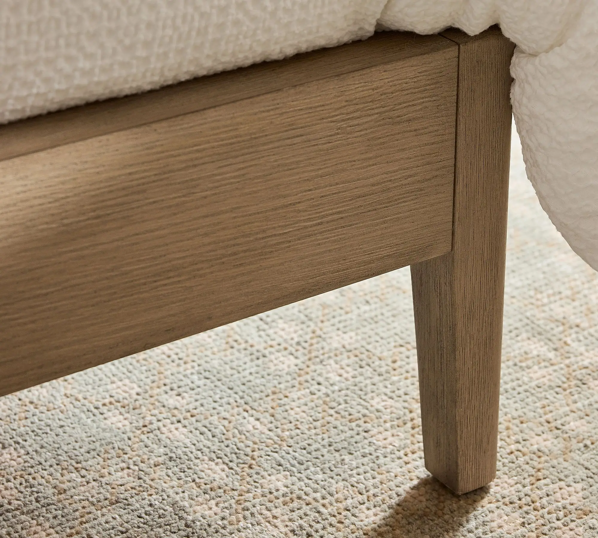 New Design Luxury Modern Home Hotel Bed American Style Solid Wood Bed Bedroom Oak Platform Bed - Image 5